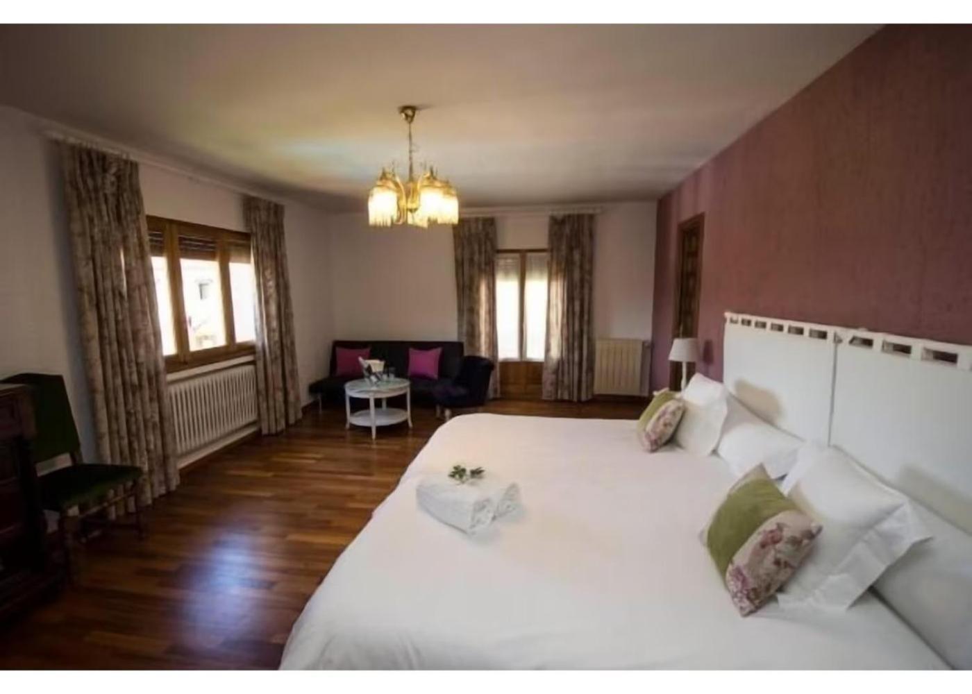 Balcon De Pilatos Villa Palazuelos de Eresma Ngoại thất bức ảnh